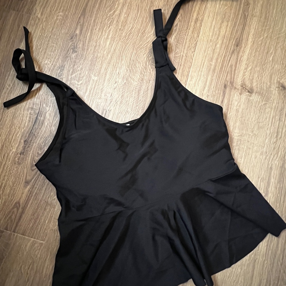 June Loop Peplum Swim Top 2XL